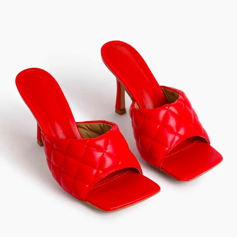 Square toe Red Quilted Mule